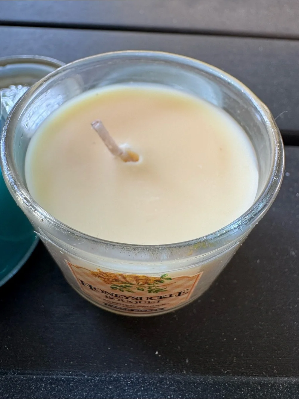 Bath & Body Works Mini Island Waters & Honeysuckle Bouquet 2014 Candle Duo - Picture 10 of 15